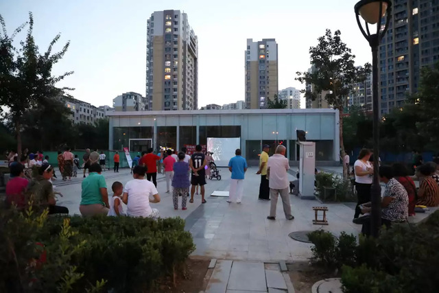 百場電影進社區(qū) 百場電影進社區(qū)