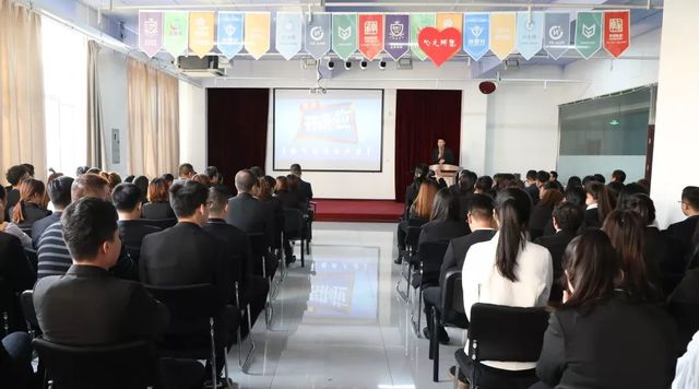 本期開(kāi)講嘉賓：楊曉明